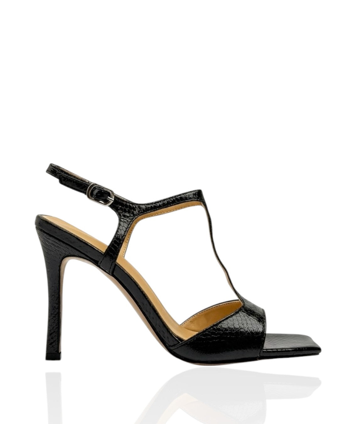 Leather sandals