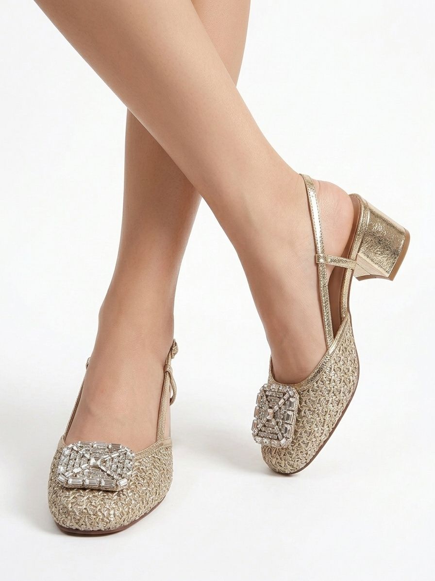 Straw sandals