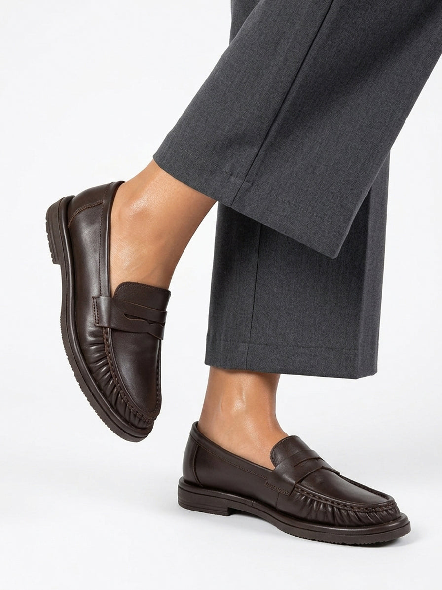 Leather top-siders