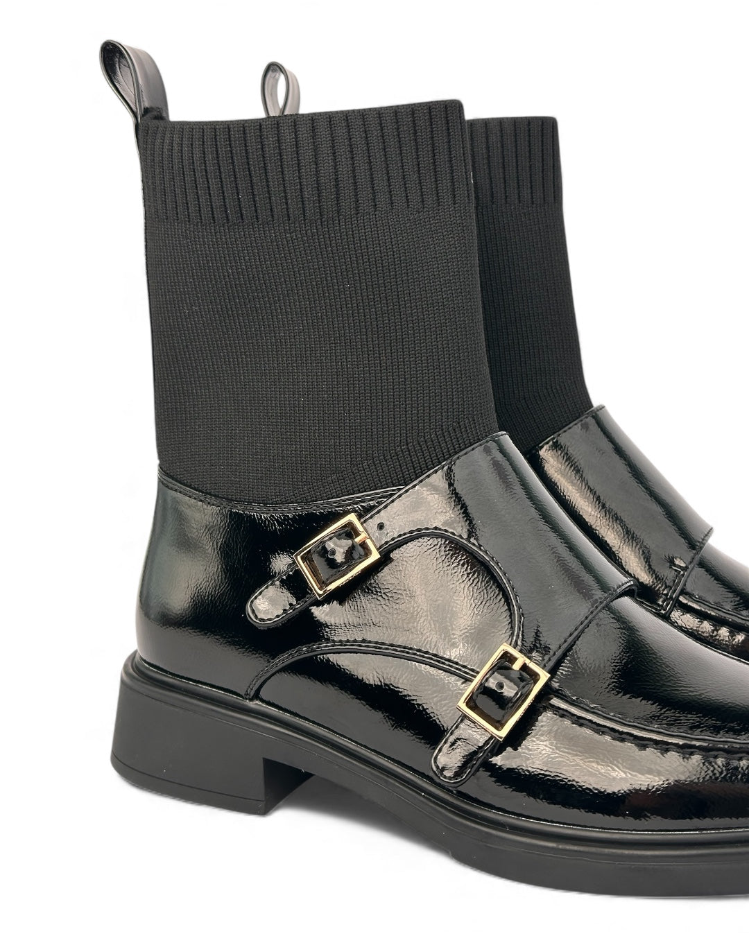 حذاء جورب من الجلد اللامع