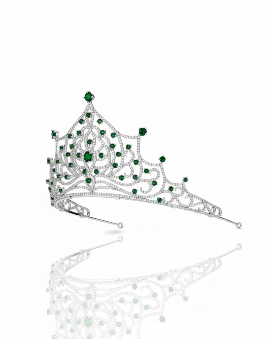 تاج من الزركون والكريستال