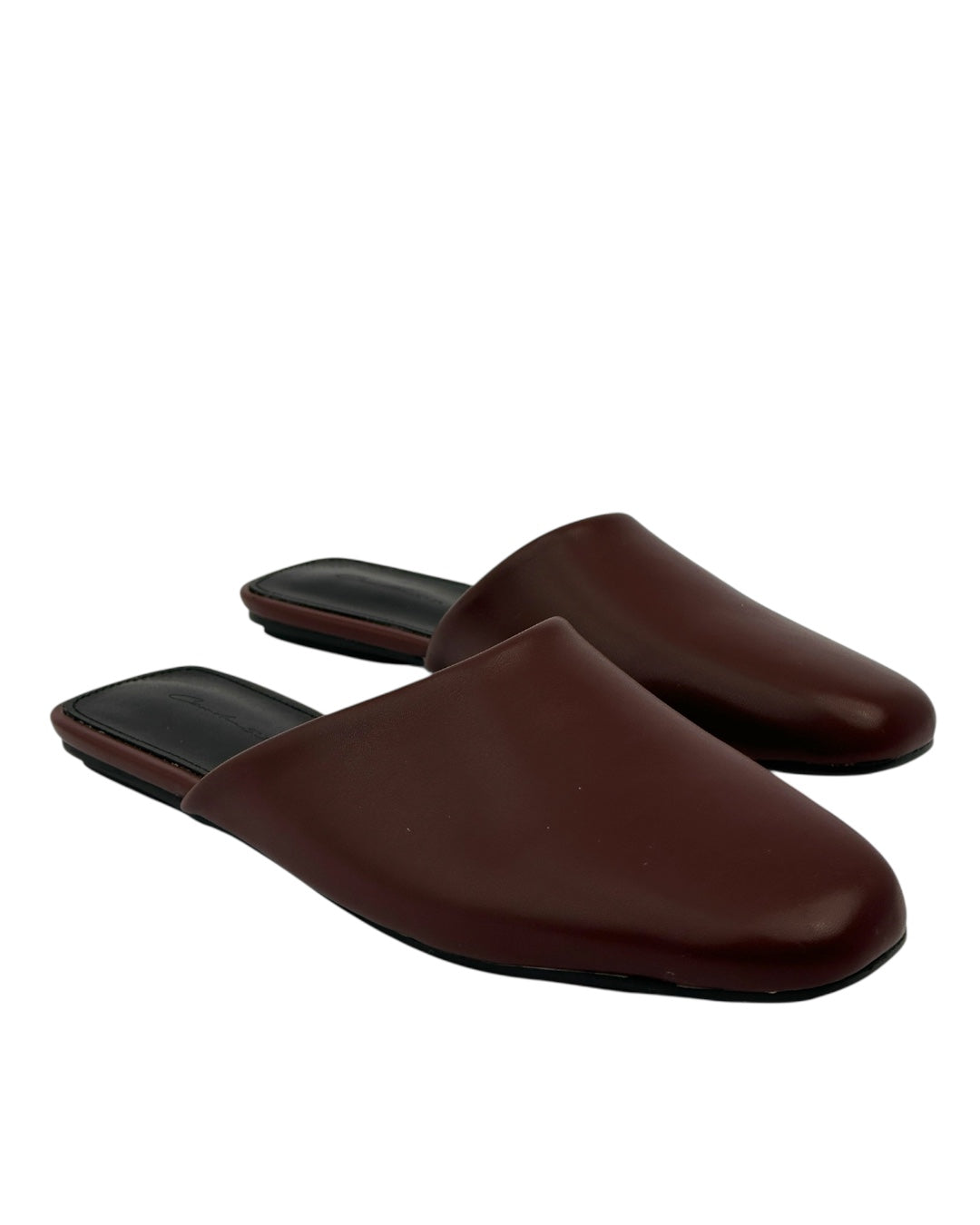 Leather slipper