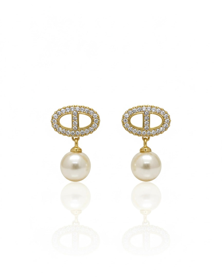 أقراط مرصعة بالزركون واللؤلؤ