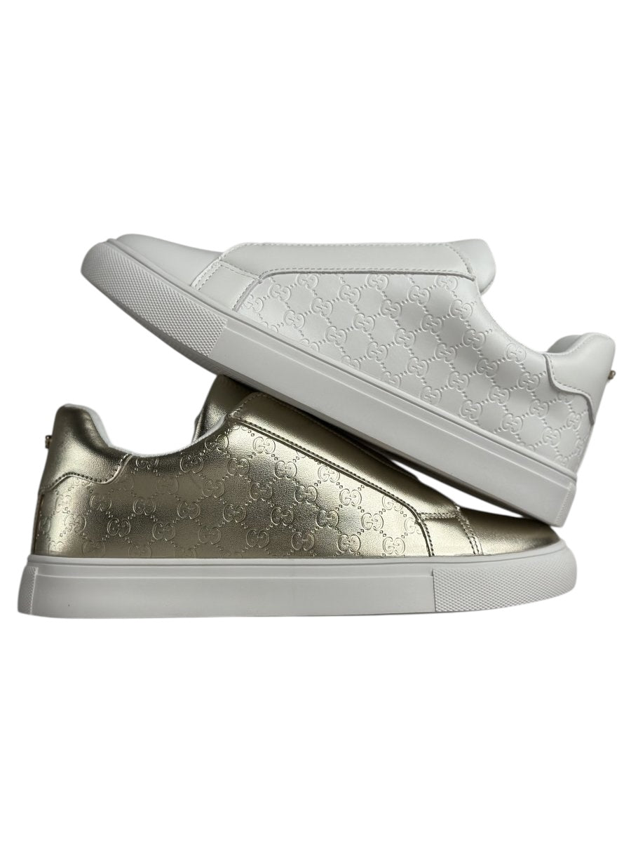 حذاء رياضي من الجلد اللامع