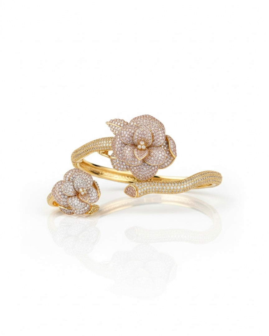 وردة مرصعة بأحجار الزركون