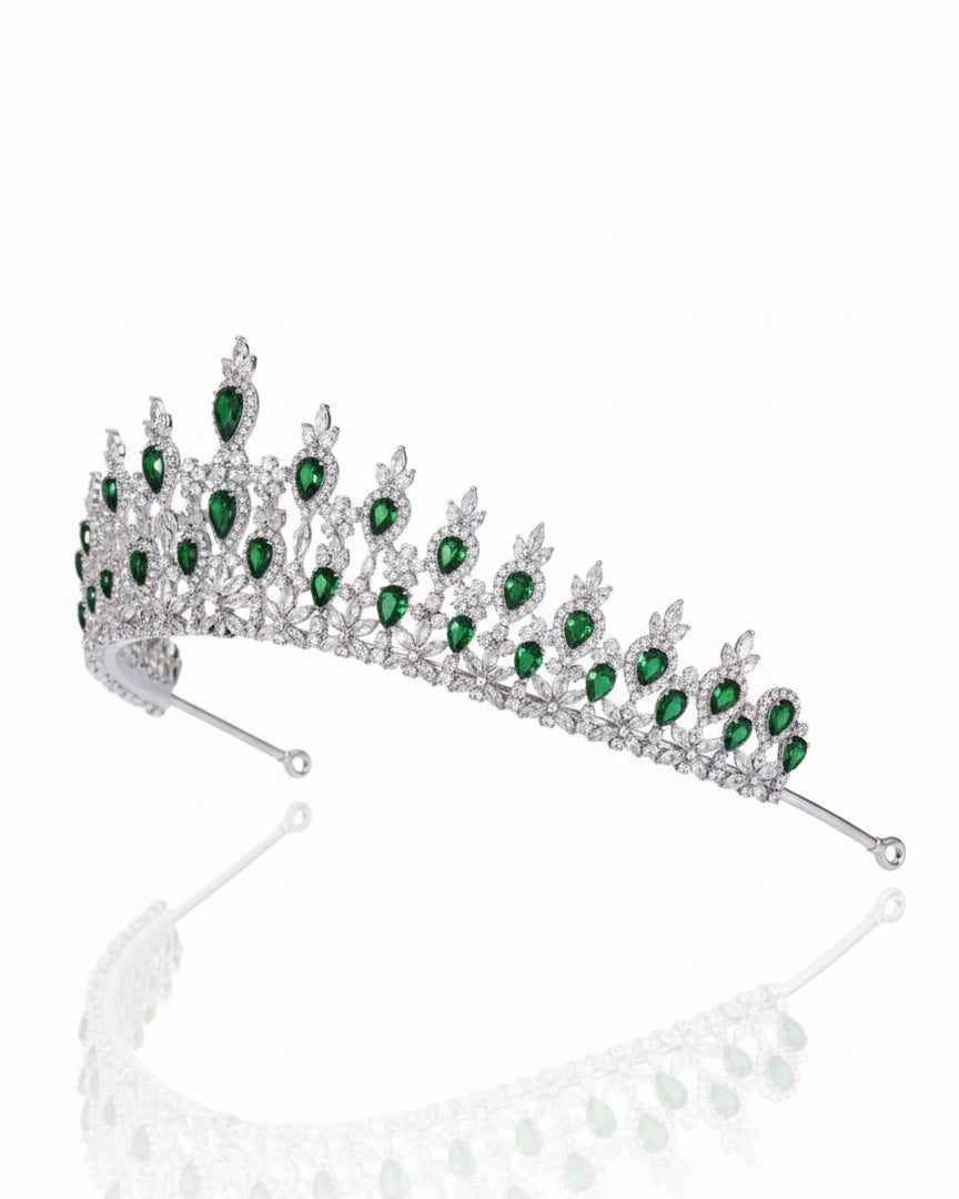 تاج من الزركون والكريستال