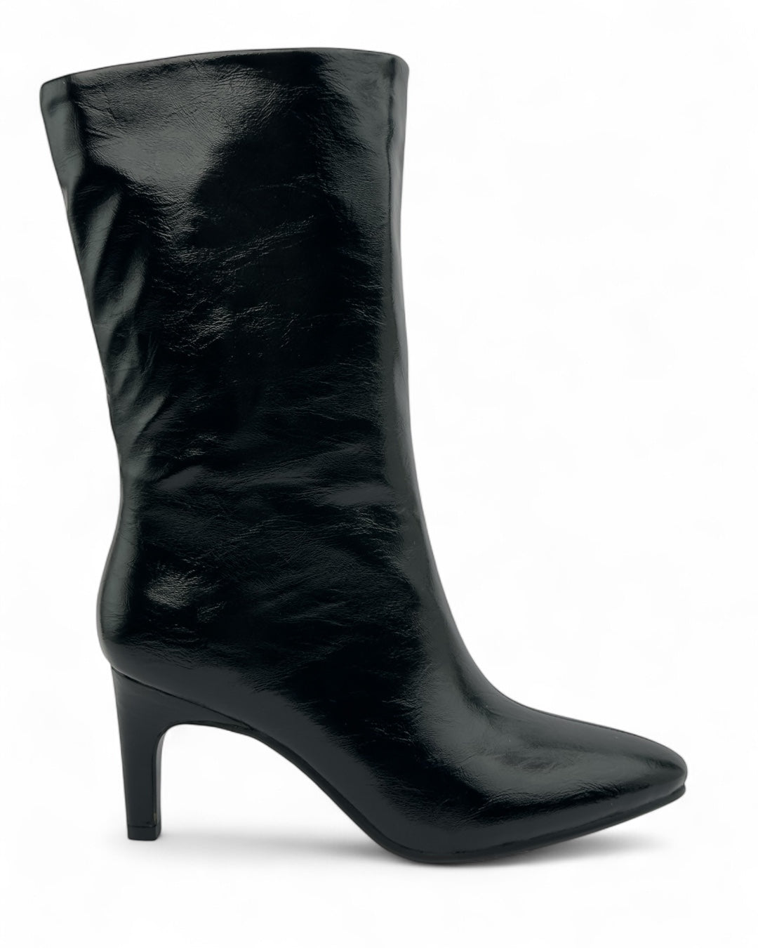 حذاء بوت جلدي ذو مقدمة مدببة وكعب رفيع