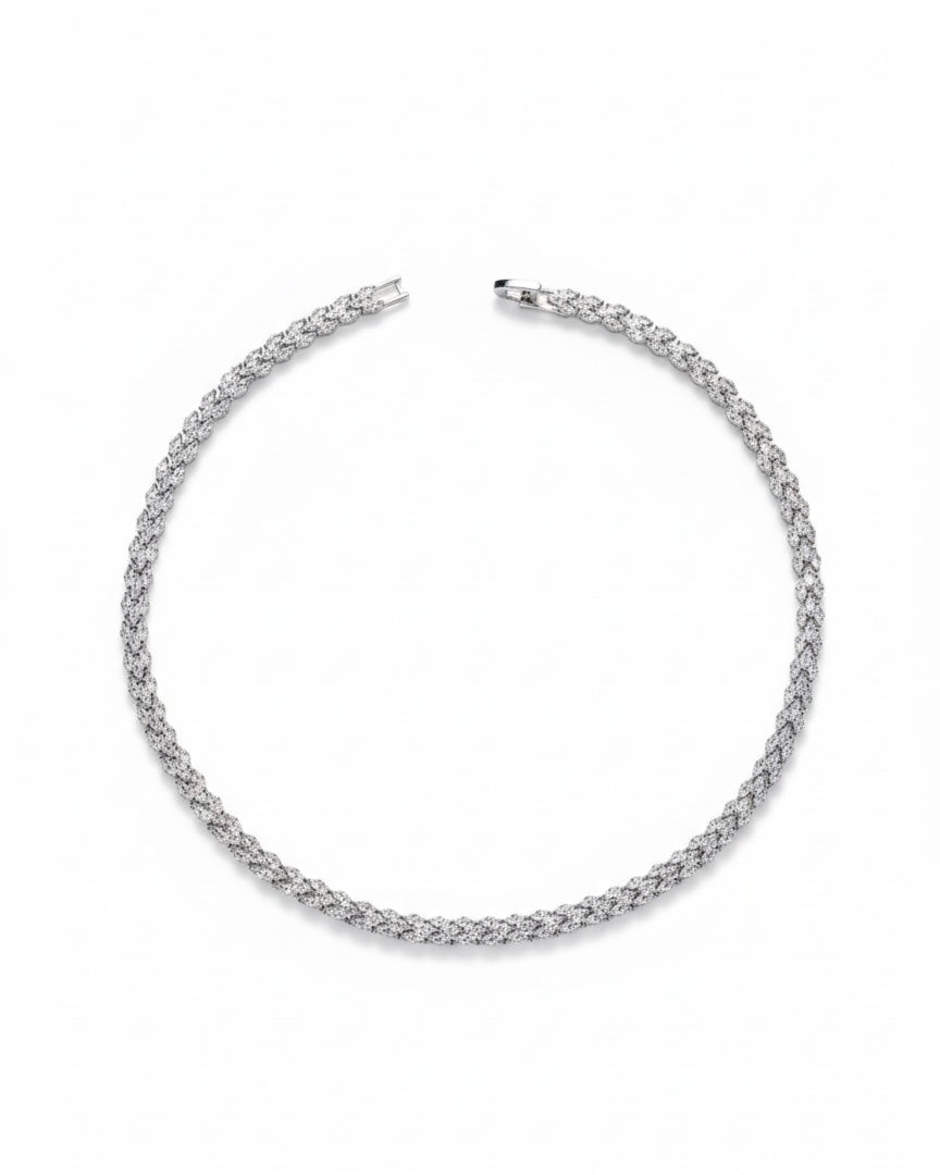 قلادة تنس مرصعة بأحجار الزركون