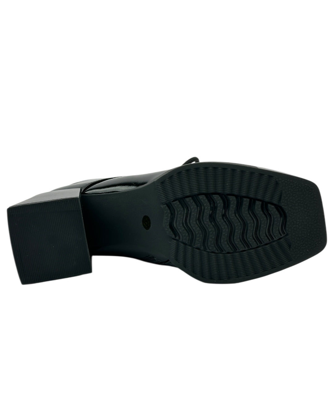 حذاء جلدي برباط ومقدمة مربعة