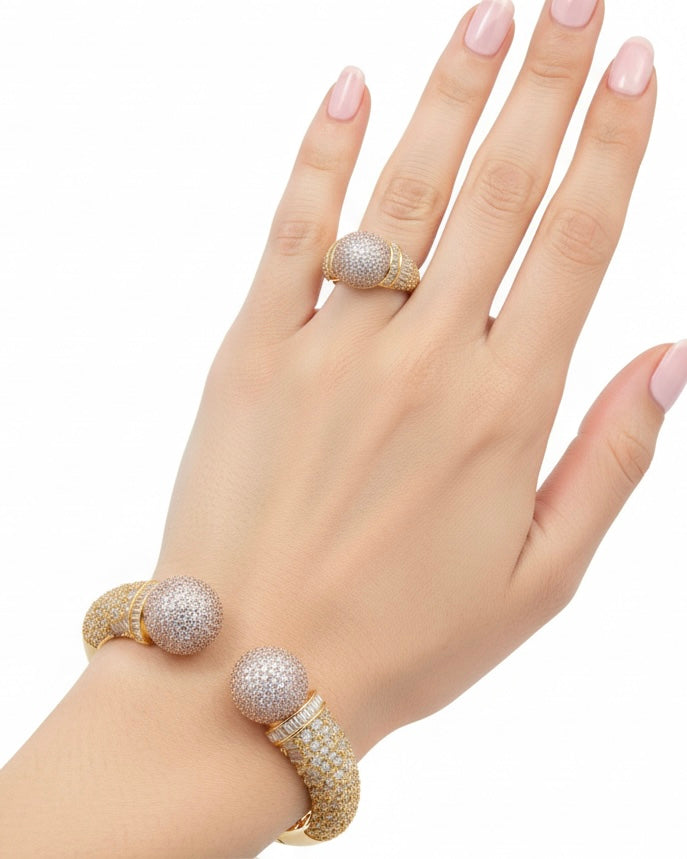 طقم مرصع بالزركون