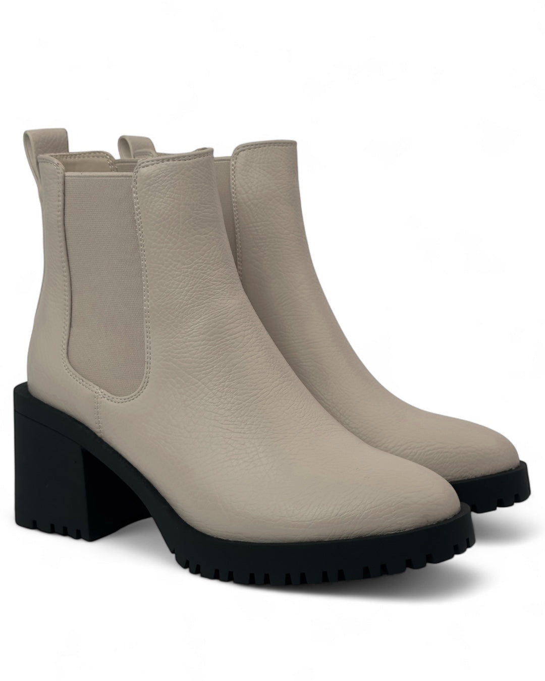 حذاء تشيلسي جلدي بنعل سميك