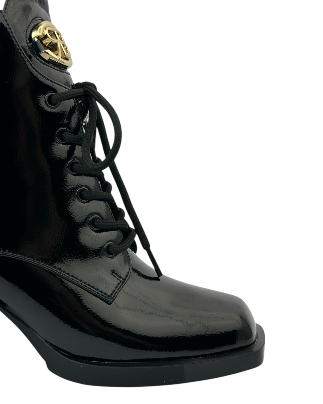 حذاء جلدي برباط ومقدمة مربعة