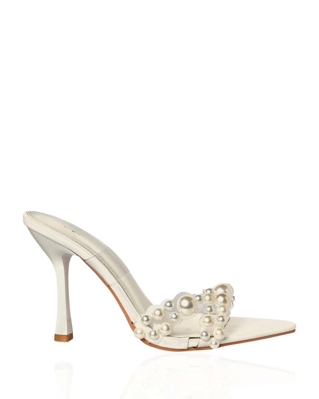 Clear slippers with pearl stones