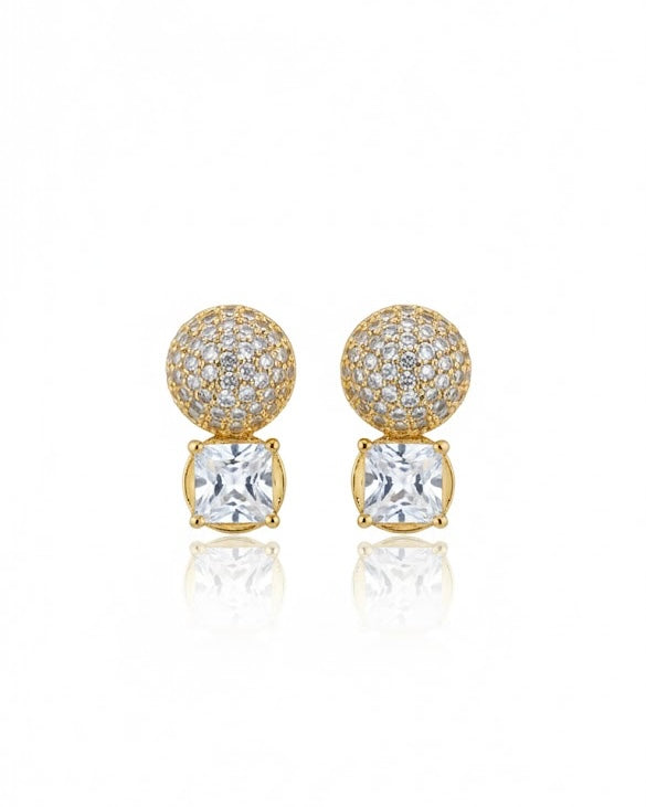 أقراط مرصعة بالزركون