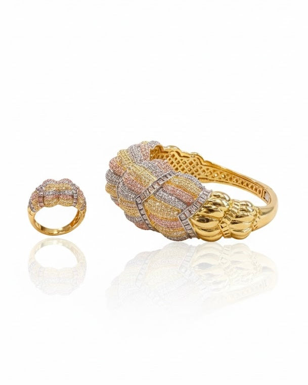 طقم سوار وخاتم مرصع بأحجار الزركون