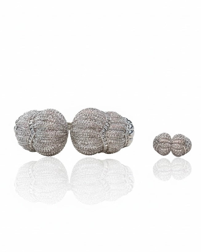 طقم سوار وخاتم مرصع بأحجار الزركون