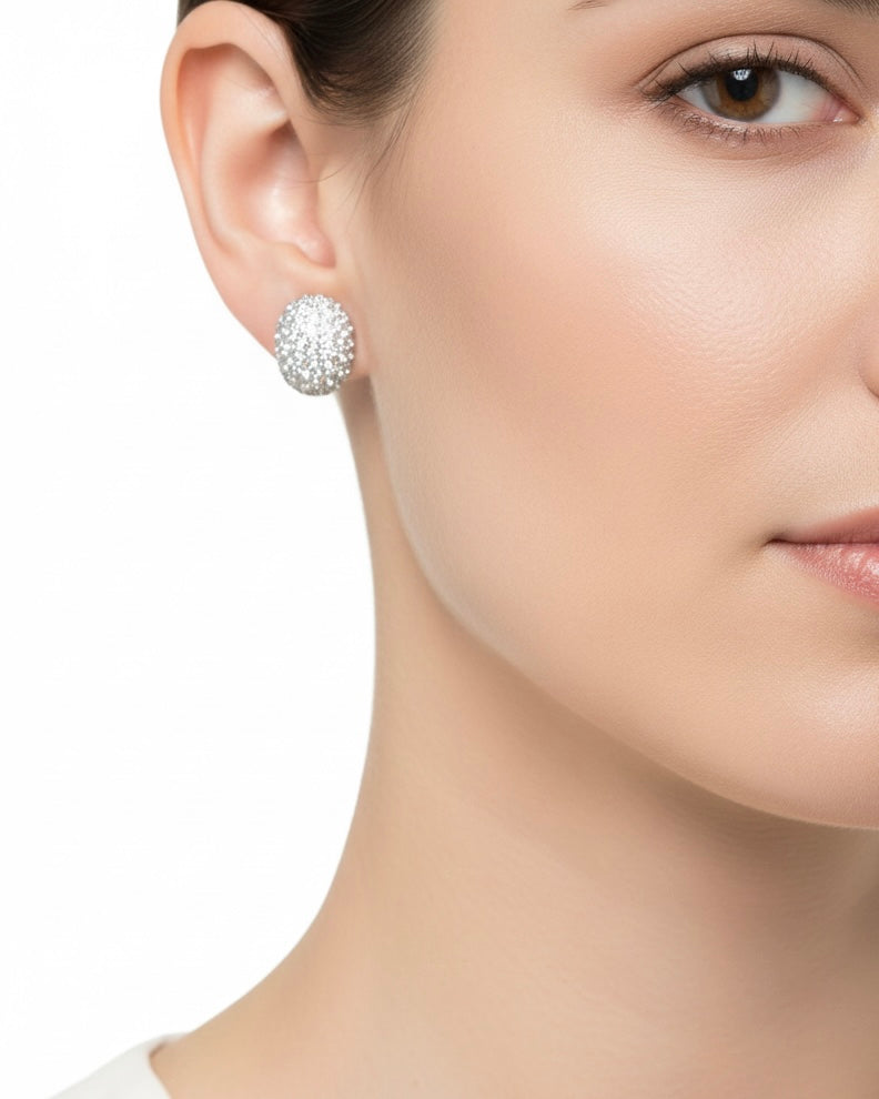 أقراط مرصعة بالزركون