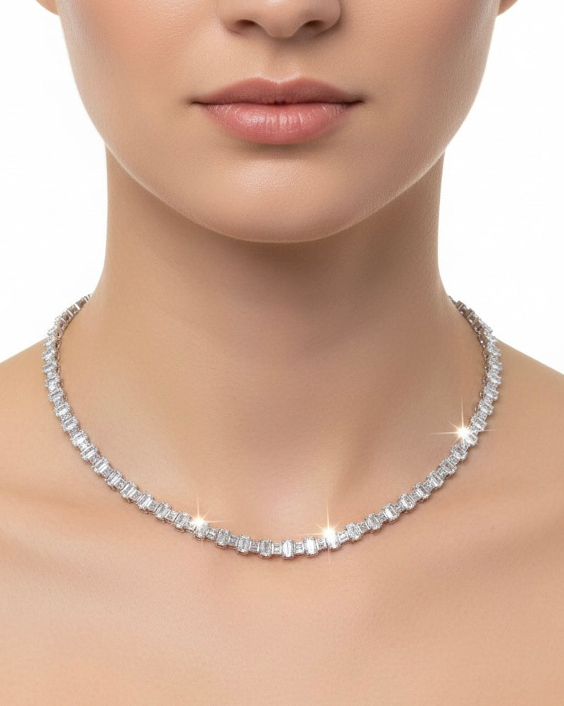 قلادة تنس مرصعة بأحجار الزركون