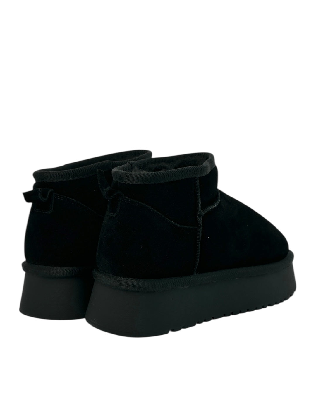 حذاء مبطن بلوحة علوية منتفخة قابلة للإزالة