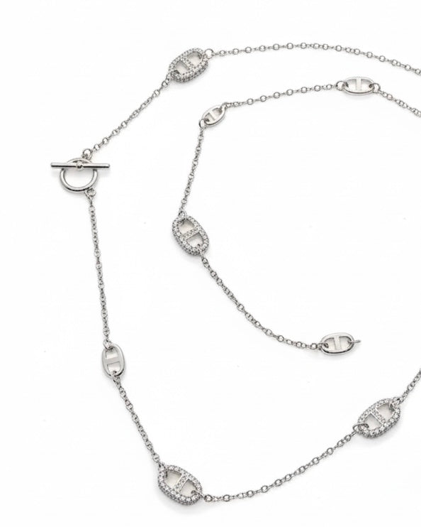 طقم عقد وأقراط