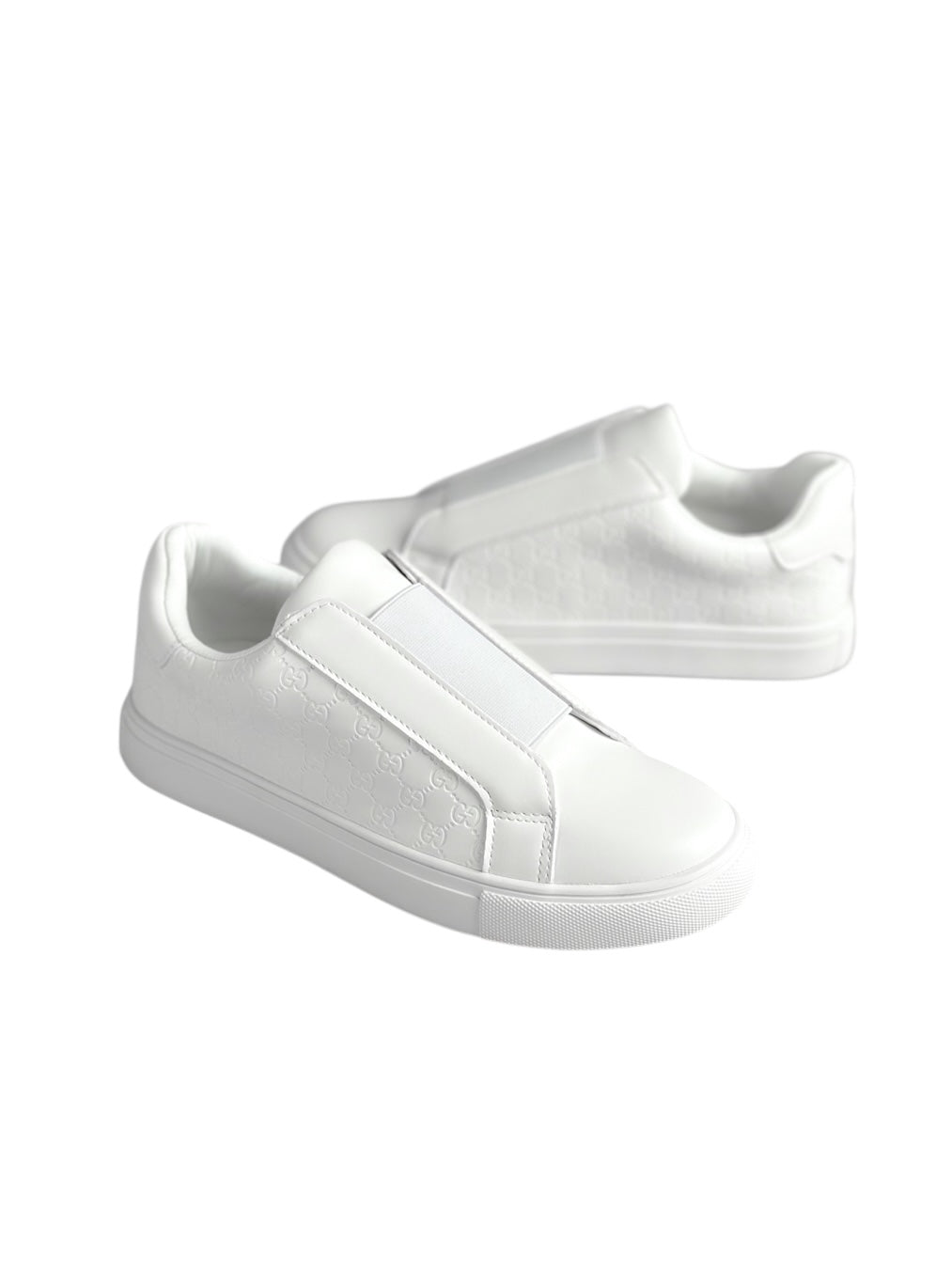 حذاء رياضي من الجلد اللامع