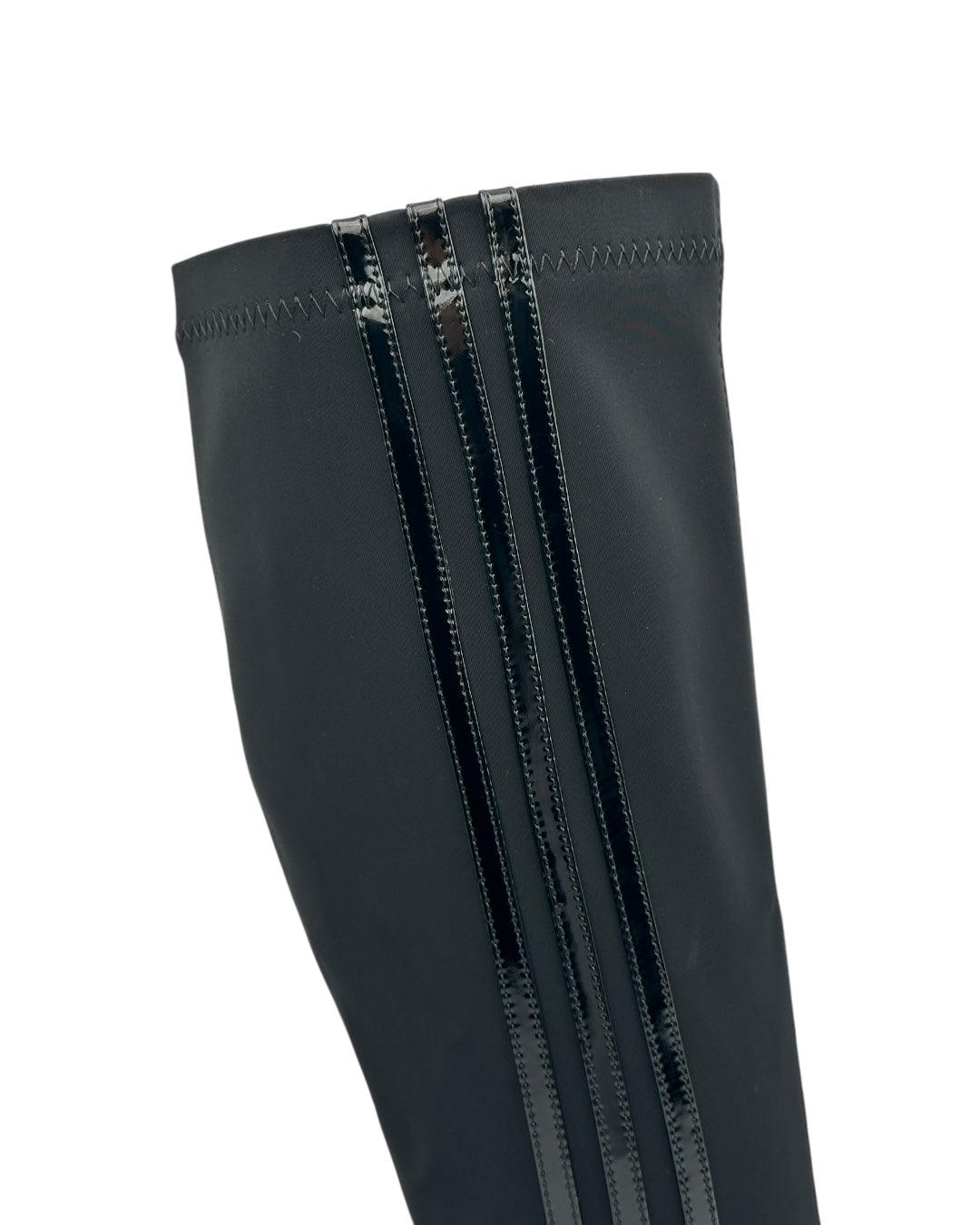 حذاء طويل من قماش مطاطي بنعل سميك