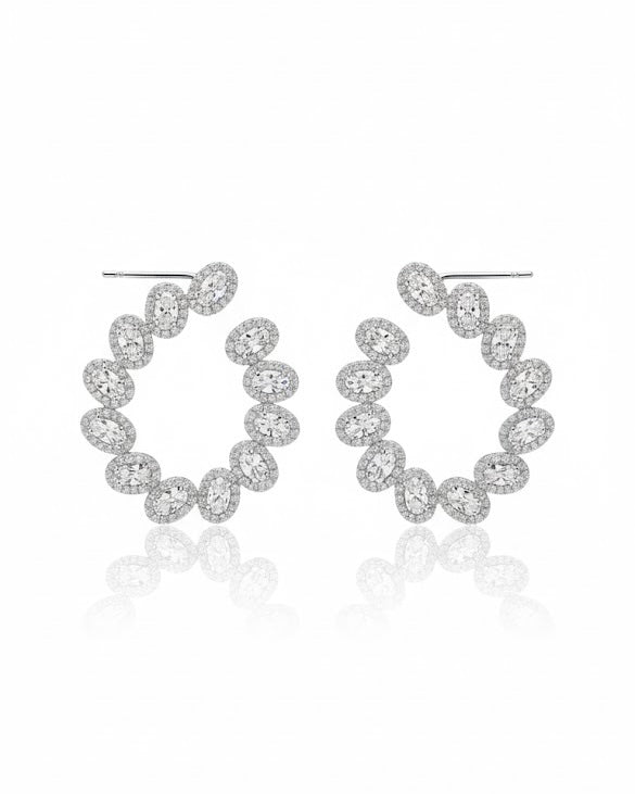 أقراط مرصعة بالزركون