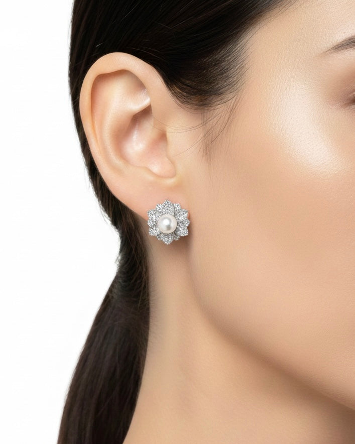 أقراط مرصعة بالزركون واللؤلؤ