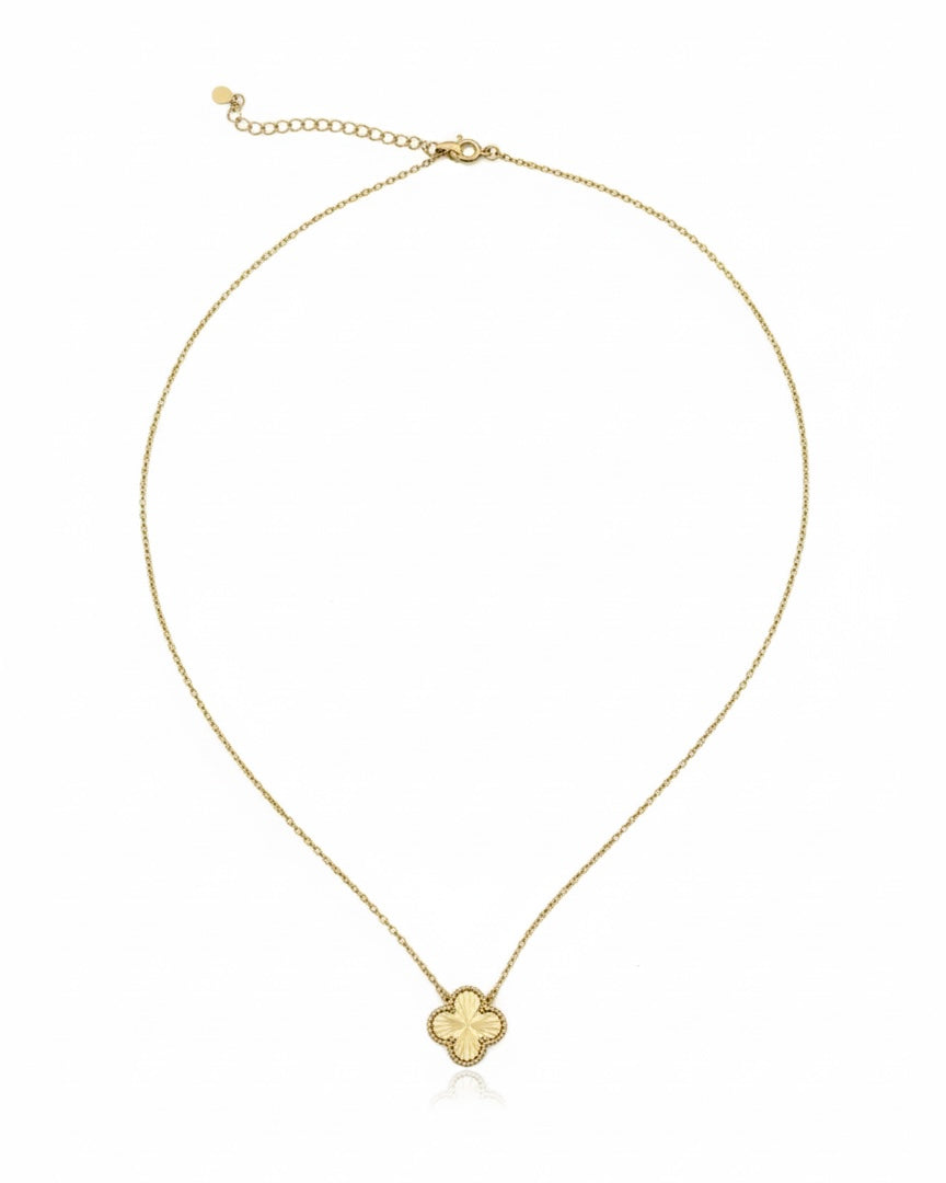 قلادة على طراز فان كليف