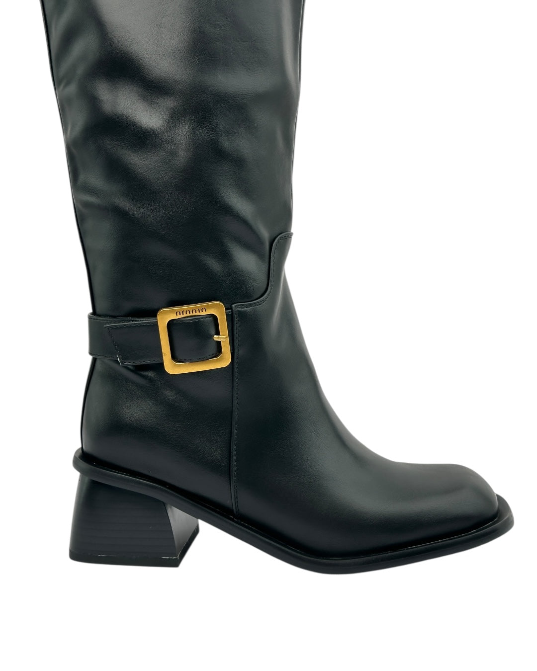 حذاء طويل من الجلد ذو مقدمة مربعة وكعب عريض