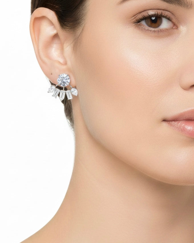 أقراط مرصعة بالزركون