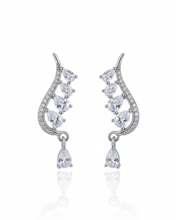 أقراط مرصعة بالزركون