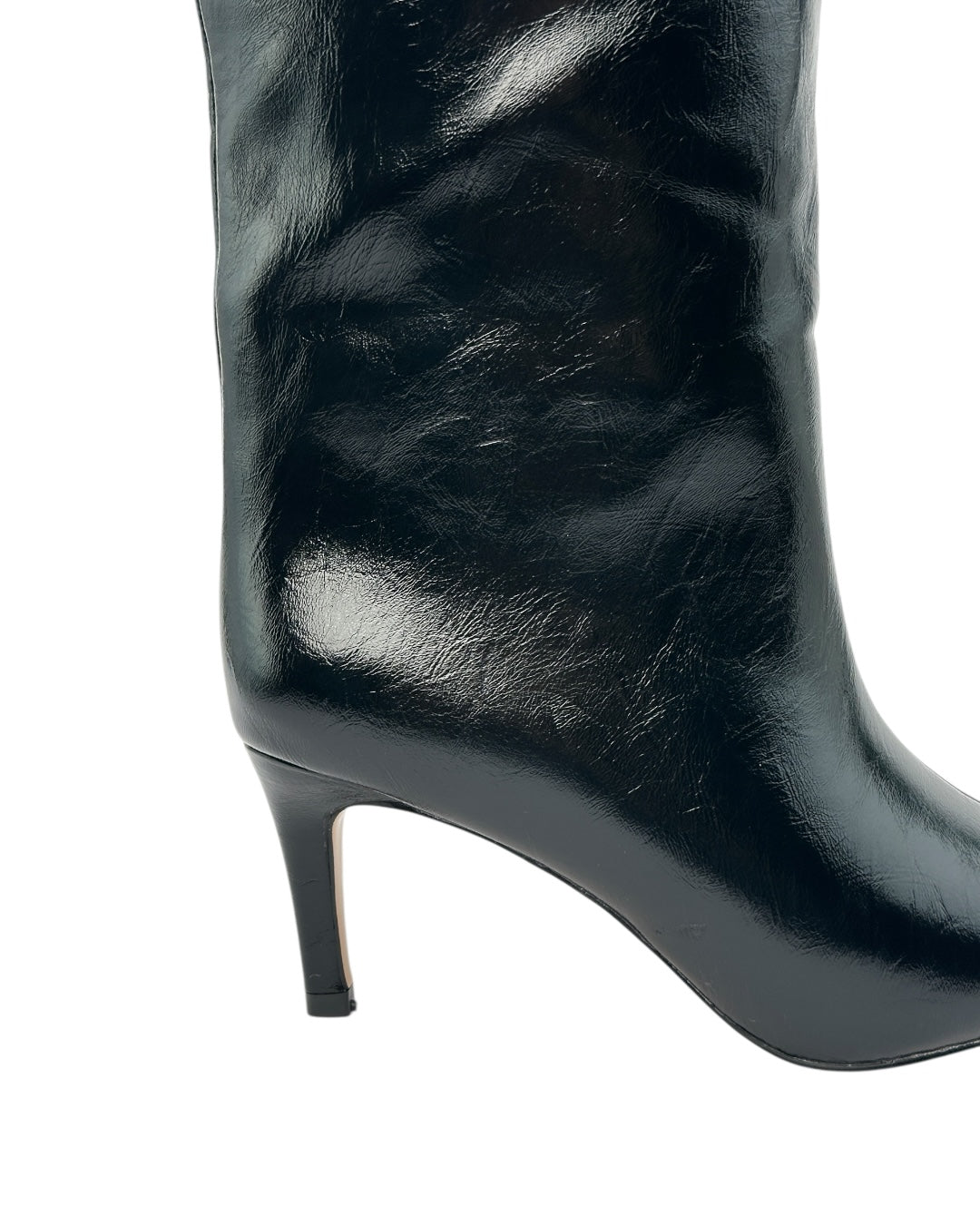 حذاء جلدي طويل ذو مقدمة مدببة وكعب رفيع