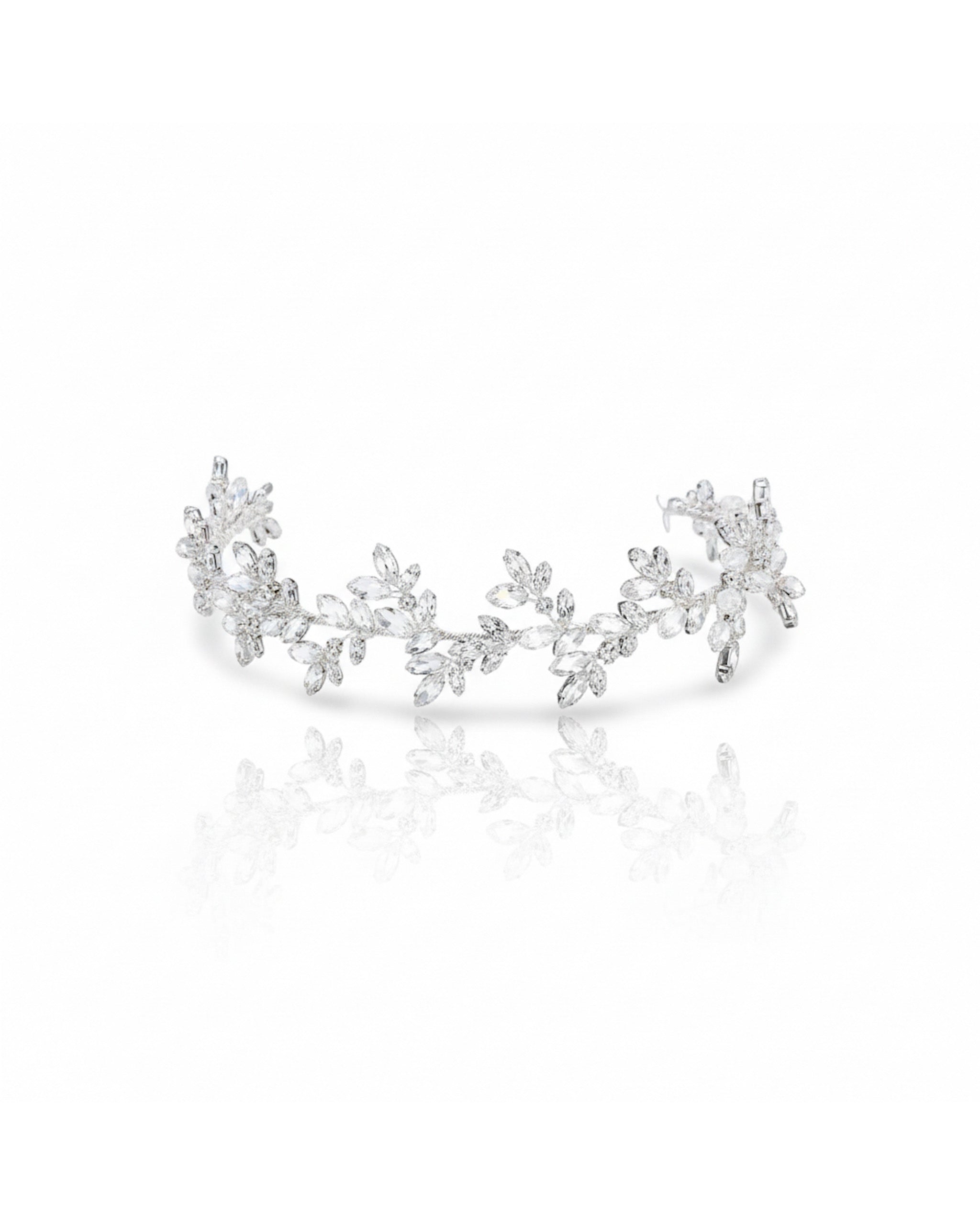 غطاء رأس مزين بأحجار كريستالية شفافة