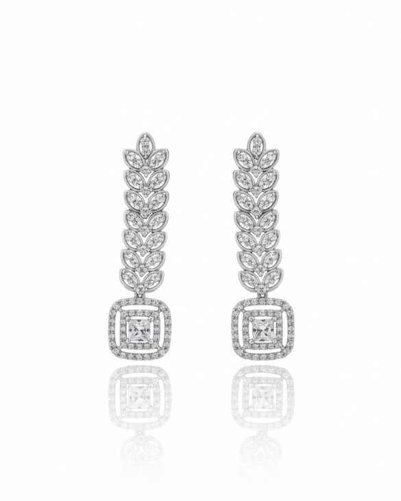 أقراط مرصعة بالزركون