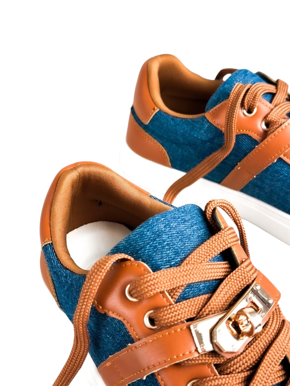 أحذية رياضية جينز كاجوال