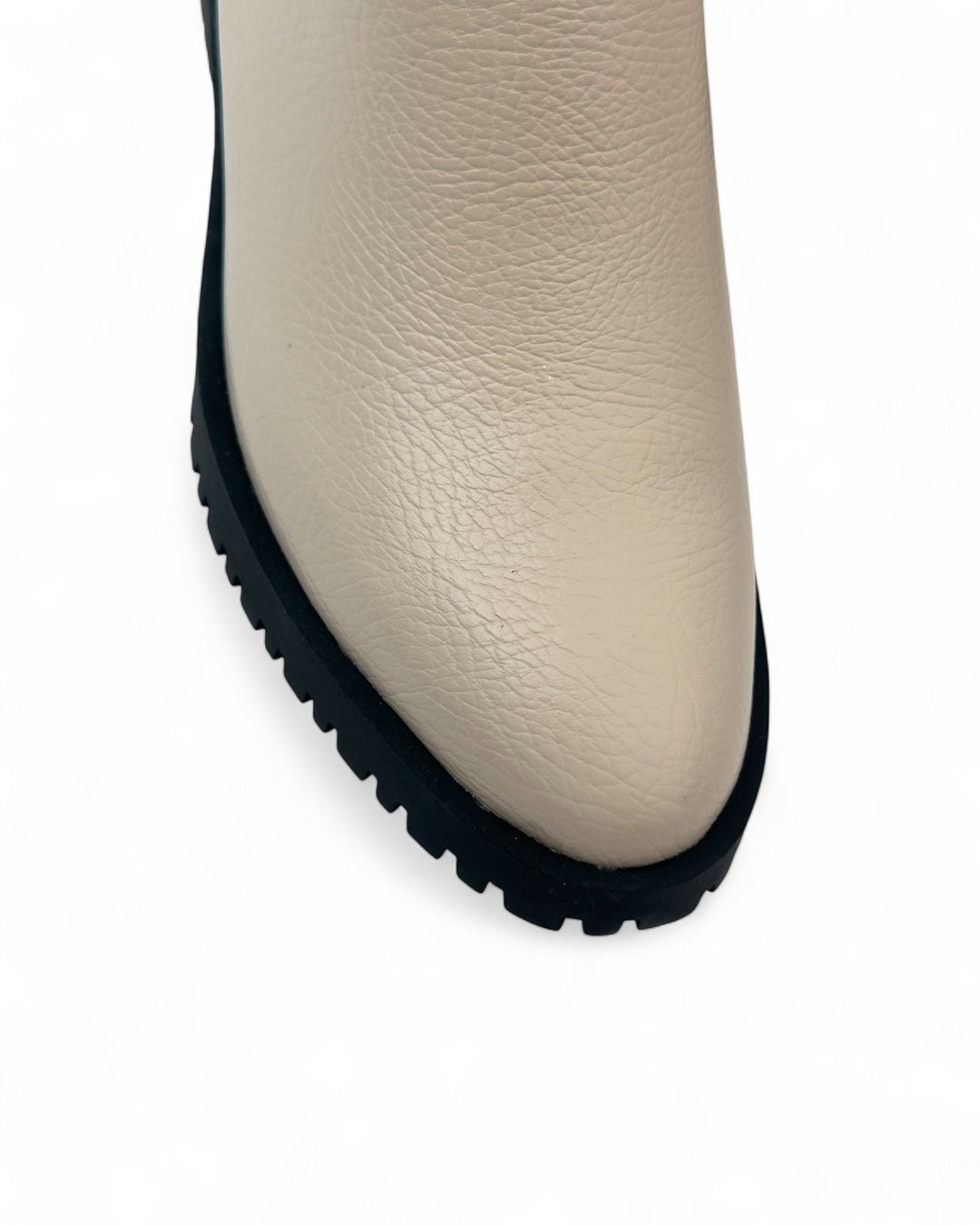 حذاء تشيلسي جلدي بنعل سميك