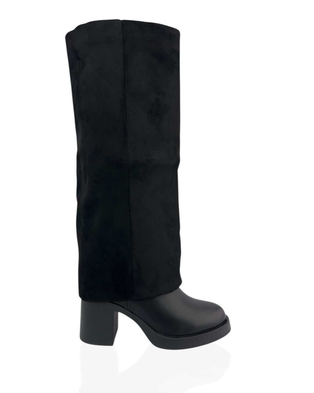 حذاء من الجلد والجلد المدبوغ بكعب عريض