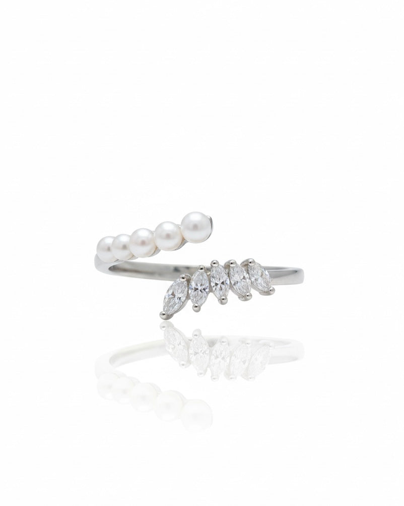 خاتم من الزركون واللؤلؤ