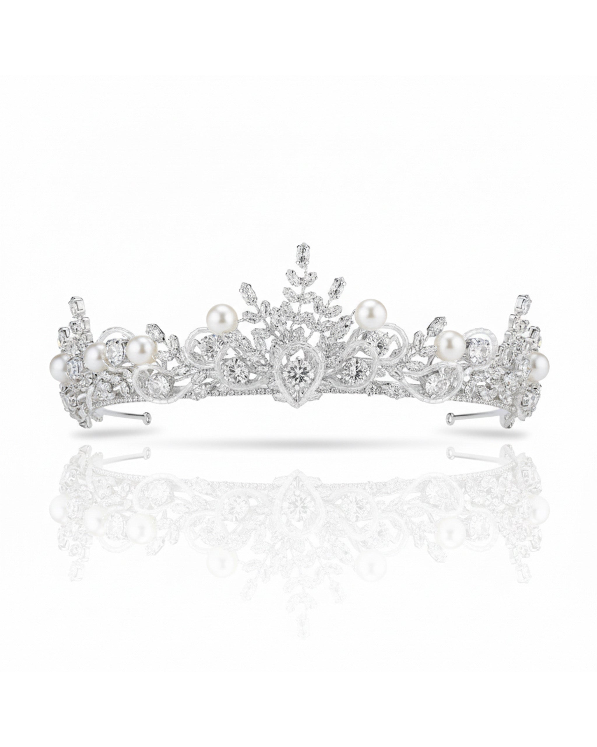 تاج مرصع بالزركون والكريستال واللؤلؤ