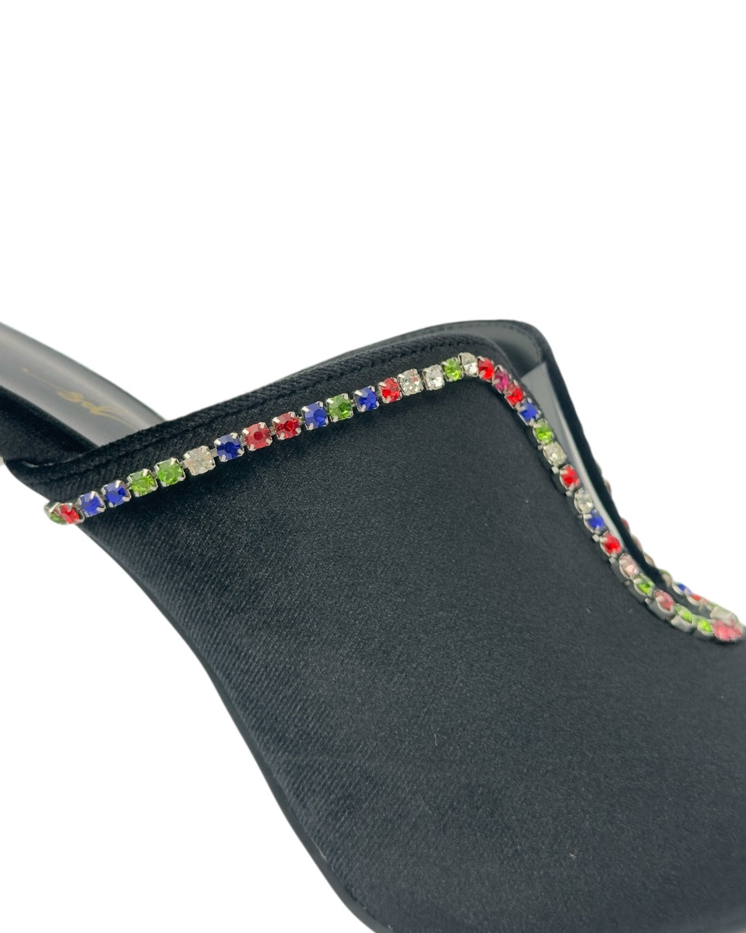 High-heeled shoe with a crystal strap