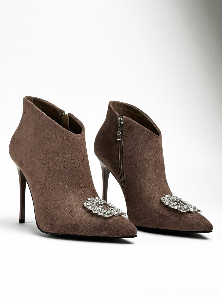 جزمة قصيرة من جلد الغزال