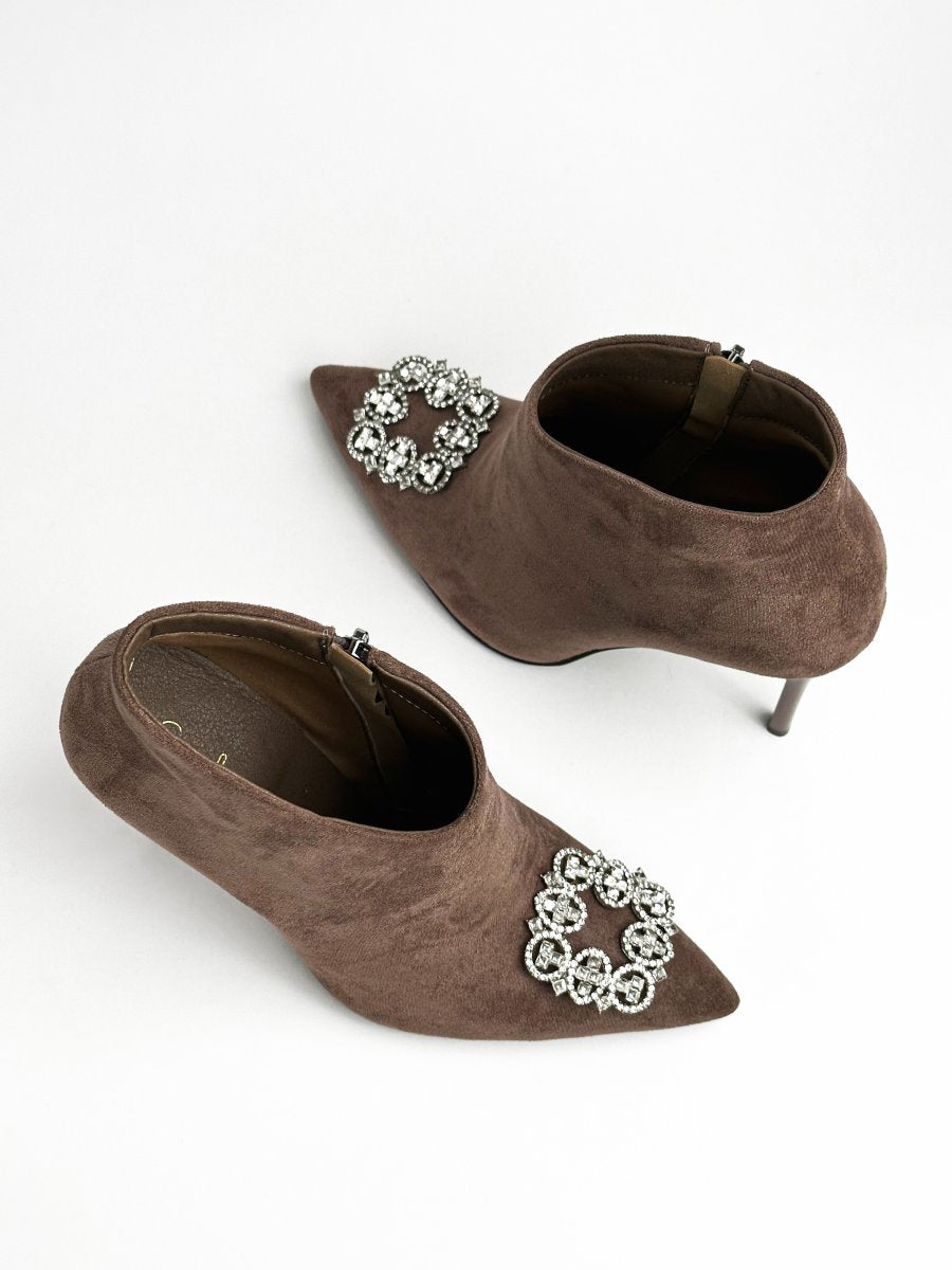 جزمة قصيرة من جلد الغزال