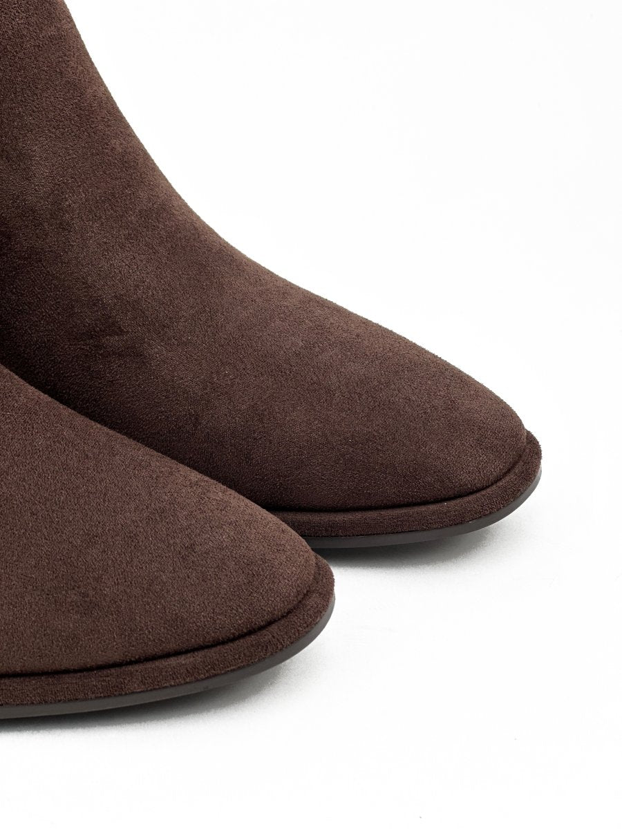 Short suede ankle boots
