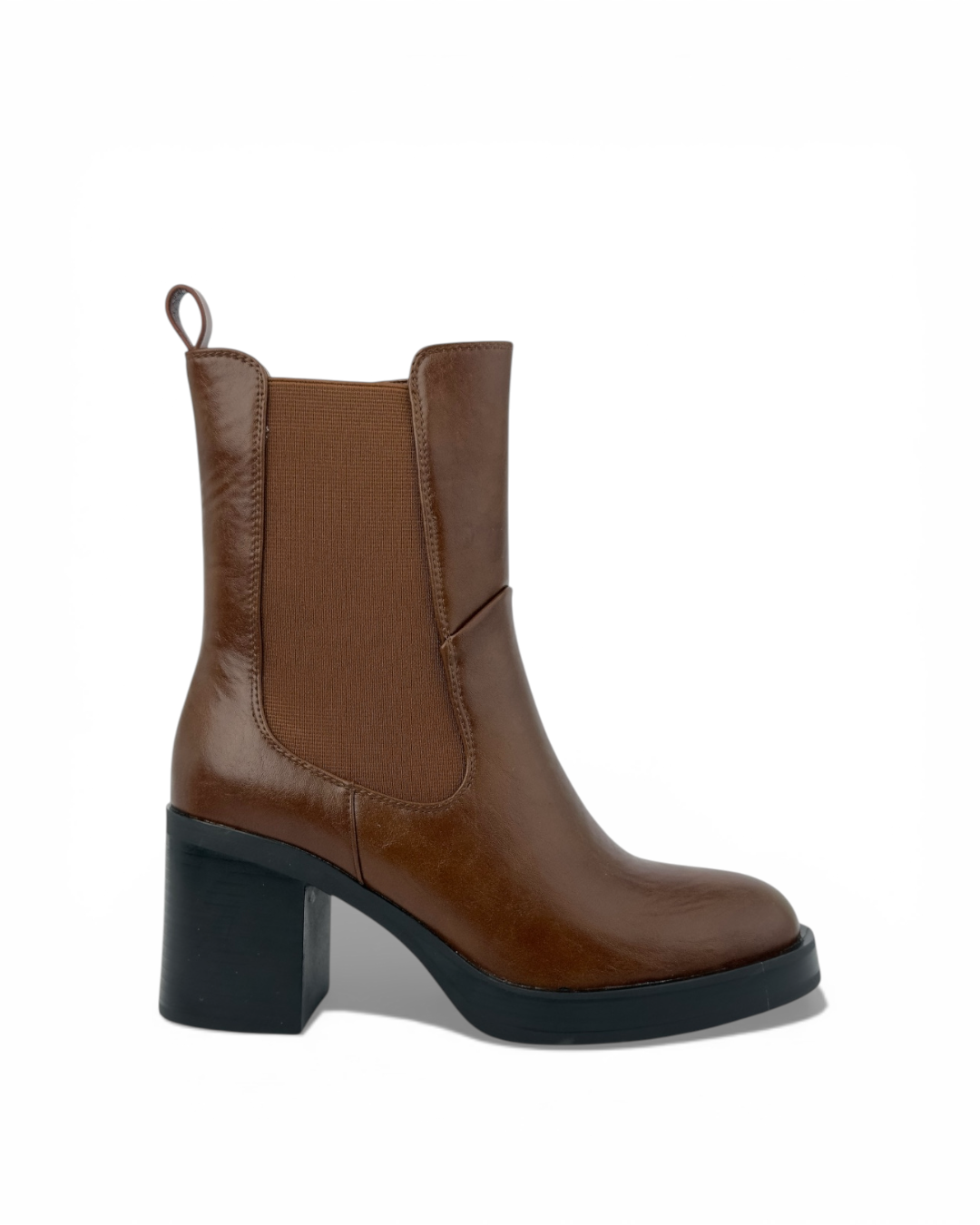 حذاء كاحل من الجلد بكعب سميك وجانب مطاطي