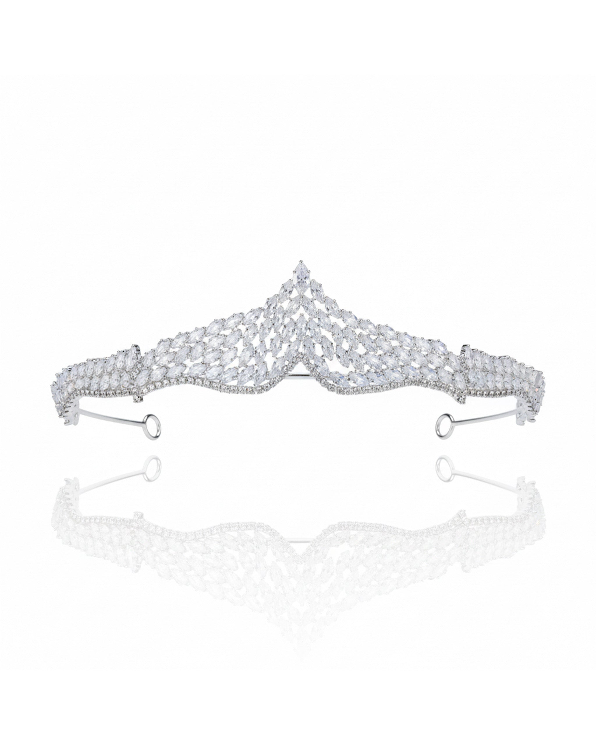 تاج مرصع بالزركون الفضي