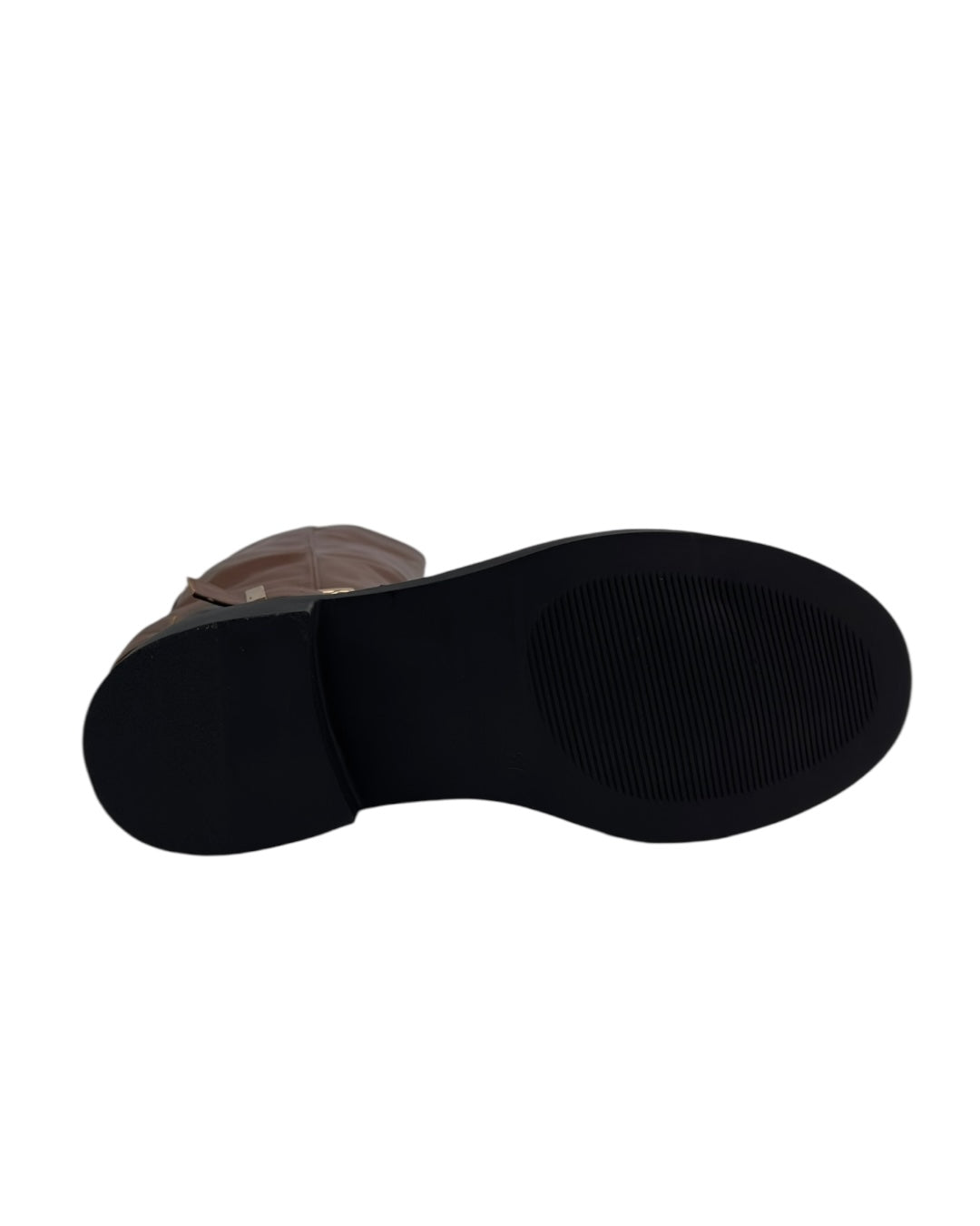 حذاء برقبة جلدية عالية