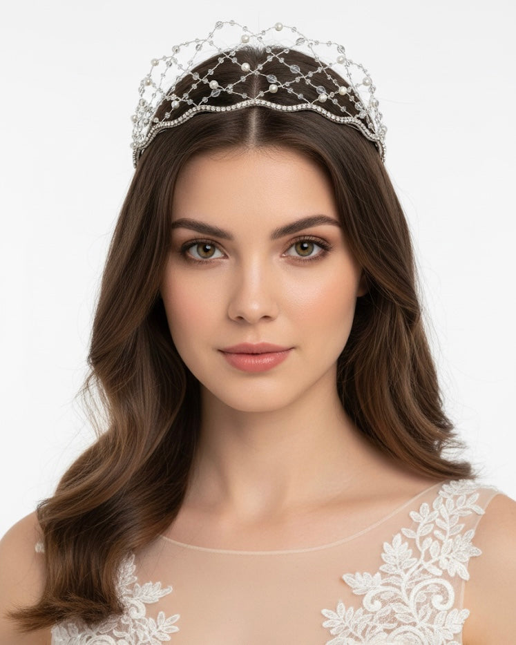 غطاء رأس مرصع بأحجار كريستالية شفافة