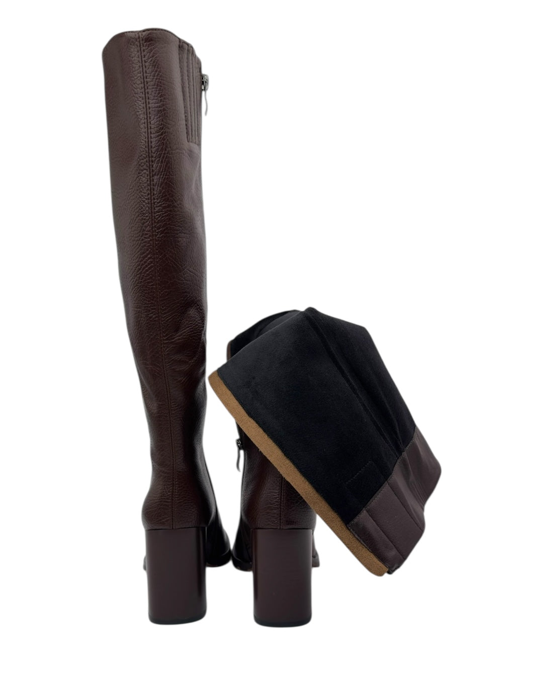 حذاء بني عالي الرقبة من الجلد