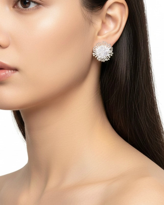 أقراط مرصعة بالكريستال